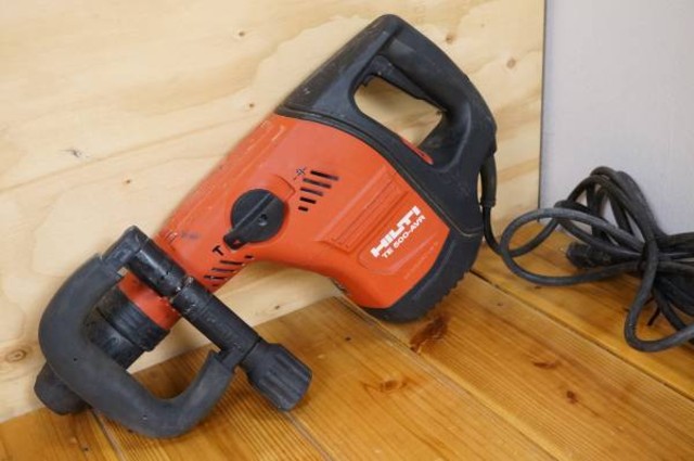 HILTI 電動コンクリートブレーカー