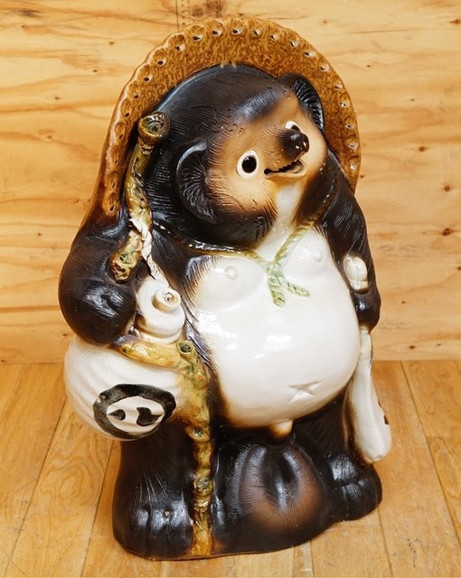 信楽焼 狸 たぬき 置物 約62cm 縁起物 タヌキ （ 民芸品）の買取価格 （ID:303729）｜おいくら