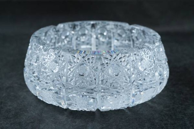 男女兼用 ボヘミアクリスタル ガラスの灰皿 シェル型 チェコ製 www.plantan.co.jp