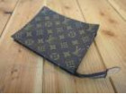 LOUISVUITTON ポッシュトワレットの詳細ページを開く