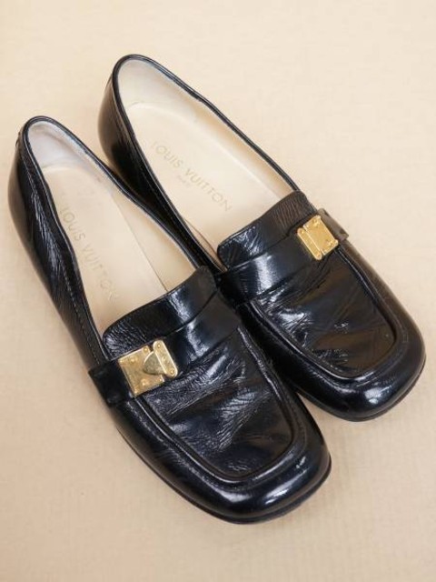 LOUISVUITTON ローファー