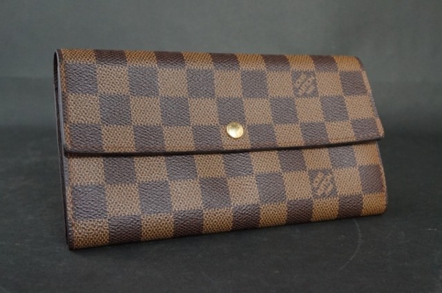 LOUISVUITTON ポルトフォイユサラ