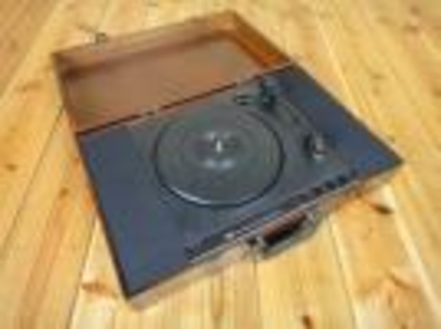 ポータブルレコードプレーヤー