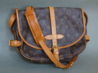 LOUISVUITTON ソミュール30の詳細ページを開く