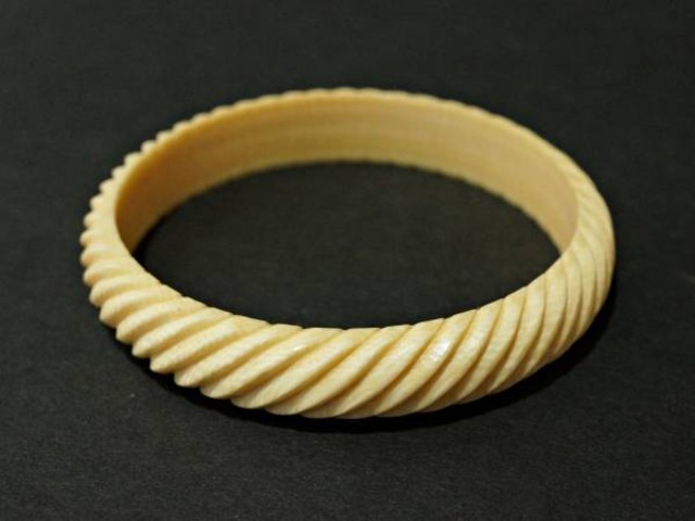 象牙彫り 天然素材 バングル ブレスレット 天然本象牙彫刻】バングル