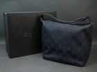 GUCCI GGキャンバスポーチの詳細ページを開く