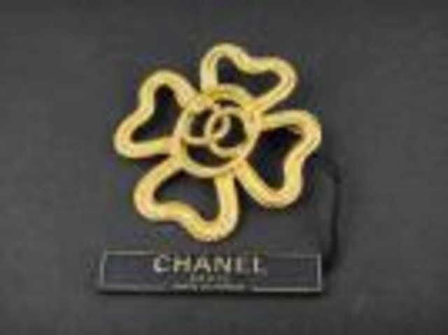 CHANEL ブローチ