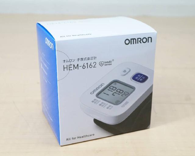 未使用オムロン 手首式血圧計 HEM-6162 腕帯設計 クイックスタート機能 メモリ機能 健