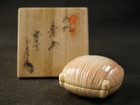 萩焼 松籟庵 城山窯 金子信彦造 香合 茶道具の詳細ページを開く