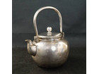 貴宝堂造 純銀製 銀瓶 茶道具 約248.3g の詳細ページを開く