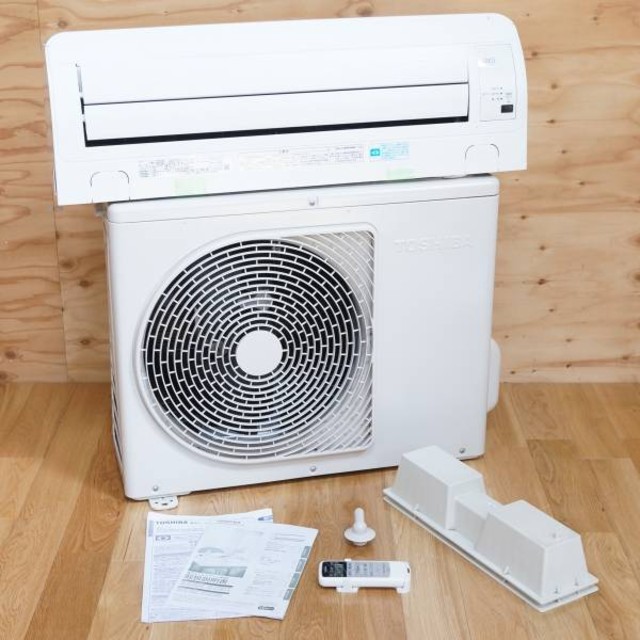 東芝 ルームエアコン2.2kW
