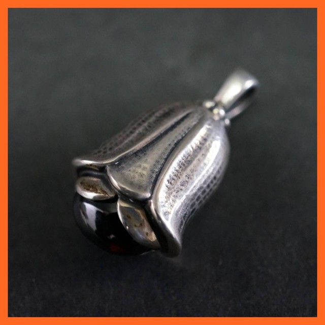 GEORG JENSEN/ジョージ ジェンセン イヤーペンダント ガーネット