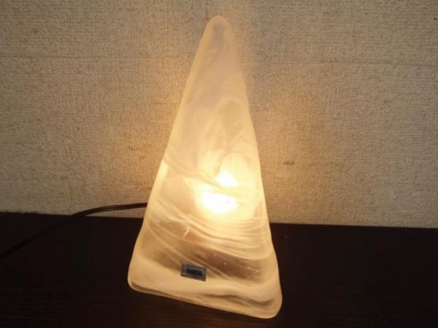 IWATA 岩田工芸硝子 ガラス 卓上スタンドランプ（照明・ライト）の買取価格 （ID:53701）｜おいくら