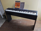 YAMAHA ヤマハ/電子ピアノ P-95B ペダル&譜面台付きの詳細ページを開く