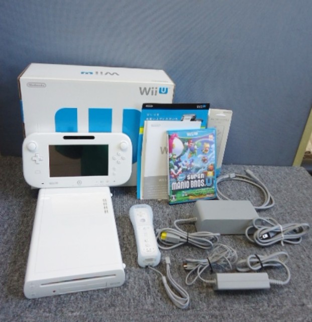 WiiU ベーシックセット 8GB リモコンプラス&ソフト付 （ その他ゲーム