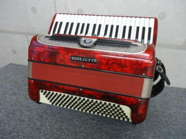 GIULIETTI/ジュリエッティ アコーディオン M52 イタリア製 GIULIETTI/ジュリエッティ アコーディオン M52 イタリア製