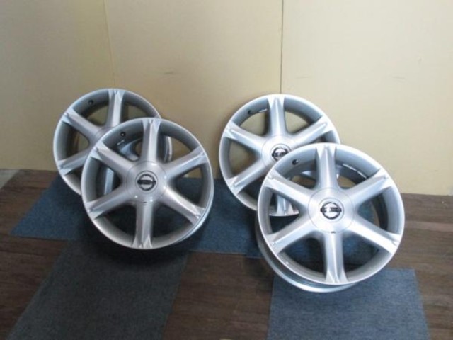 日産/50シーマ 純正アルミ 4本セット 美品 （ タイヤ・ホイール）の 