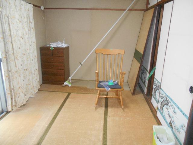 福岡市にて室内の不用品の片づけをさせて頂きました。