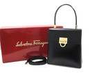 【買取専門店よろずやあびこ店】Ferragamo フェラガモ ガンチーニ  レザー ハンド バッグの詳細ページを開く