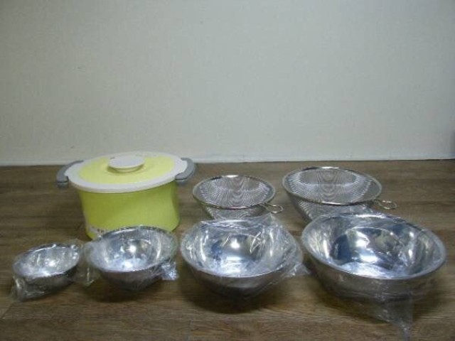 未使用 サーモス 真空保温調理器/ボウル・ストレーナーセット