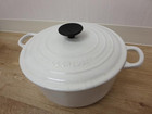 ルクルーゼLeCreuset★ココット ロンド★24cm★白★両手鍋の詳細ページを開く