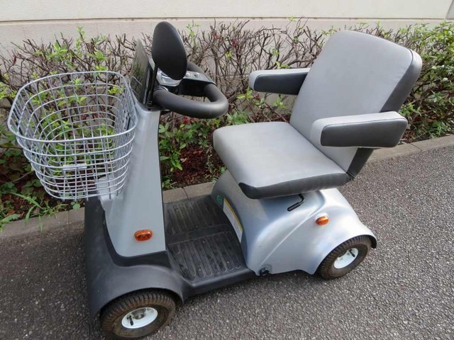 シニアカー スーパーポルカー（介護用品）
