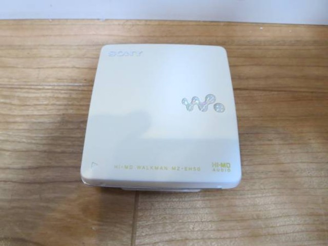 SONY MDウォークマン MZ-EH50 Hi-MD SONY MZ-EH50 HI MD WALKMAN White