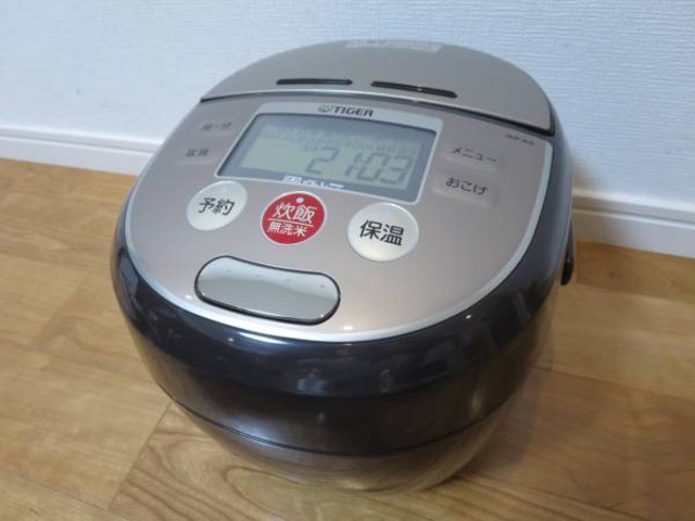 タイガー 圧力IH炊飯ジャー 5．5合炊 JKP-KS10（炊飯器）の買取価格 （ID:17048）｜おいくら