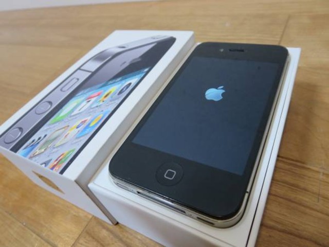 iPhone4S★16GB★SoftBank★SIM有★ブラック★元箱