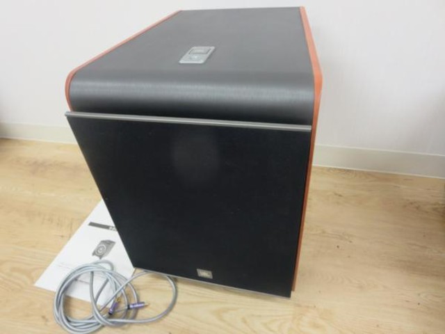 JBL ES150P/100 パワードサブウーファー おおきい