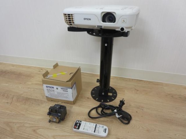EPSON Offirio 液晶プロジェクター EB-S02H ライト新品