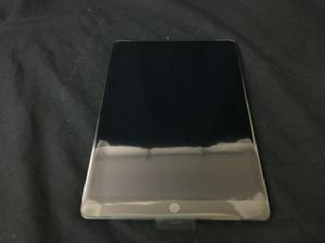 Apple au iPad 第7世代 Cellular 32GB スペースグレイ MW6A2J/A