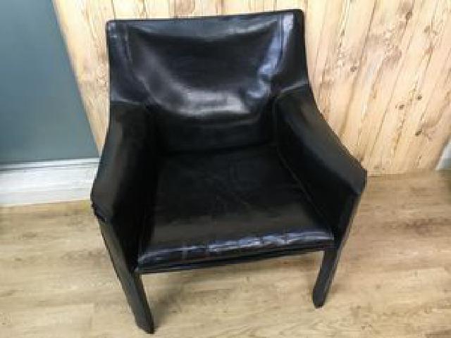 中古】カッシーナ cassina cab414 キャブ ラウンジチェア 黒革 中古】カッシーナ cassina cab414 キャブ ラウンジチェア 黒革
