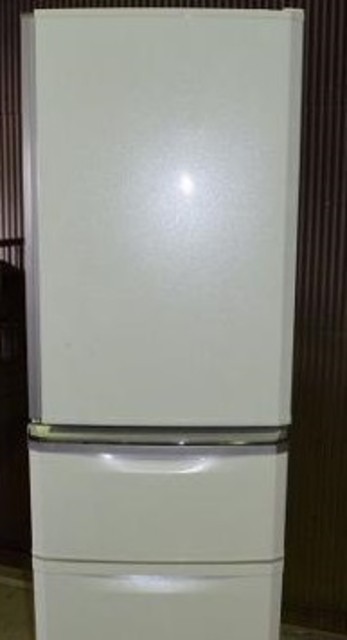 MR-C37Y-W/三菱/370L/3ドア/冷蔵庫/2010年（冷蔵庫・冷凍庫）の買取 