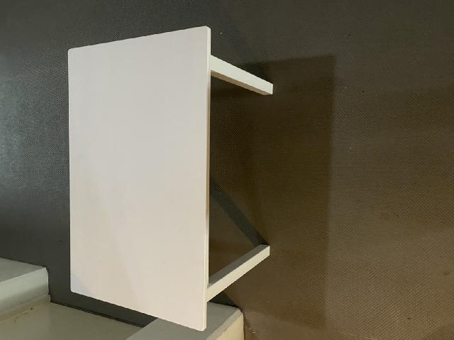 まとめて不用品回収　買取品と相殺　テーブル　白