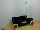 BRIO ブリオ 手押し車おもちゃ ブラック 木製の詳細ページを開く