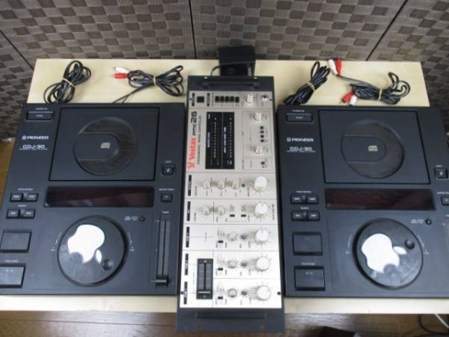 VESTAX PMC26とCDJ-30×2台 ＤＪミキサー （ その他楽器）の買取価格 （ID:131657）｜おいくら