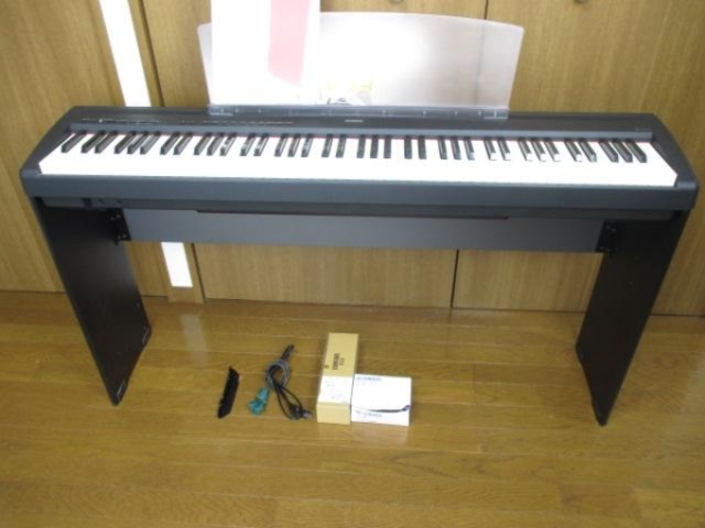 YAMAHA ヤマハ 電子ピアノ P-85 YAMAHA 電子ピアノ P-85 88鍵盤 軽量