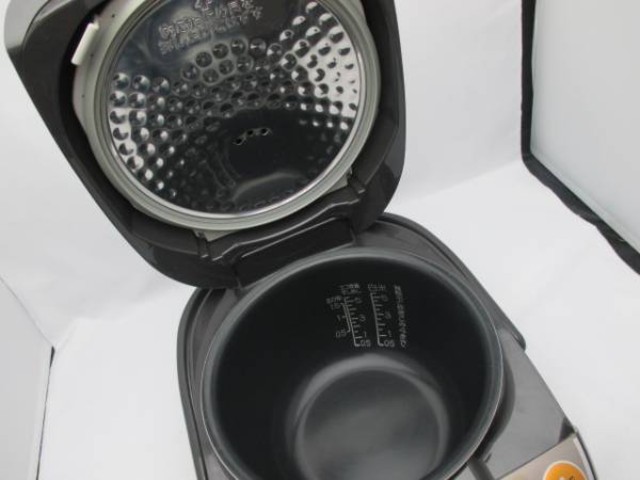 ZOJIRUSHI IH炊飯ジャー 炊飯器5.5合　NP-VD10　説明書付き 説明書 象印 NP-VD10 炊飯器