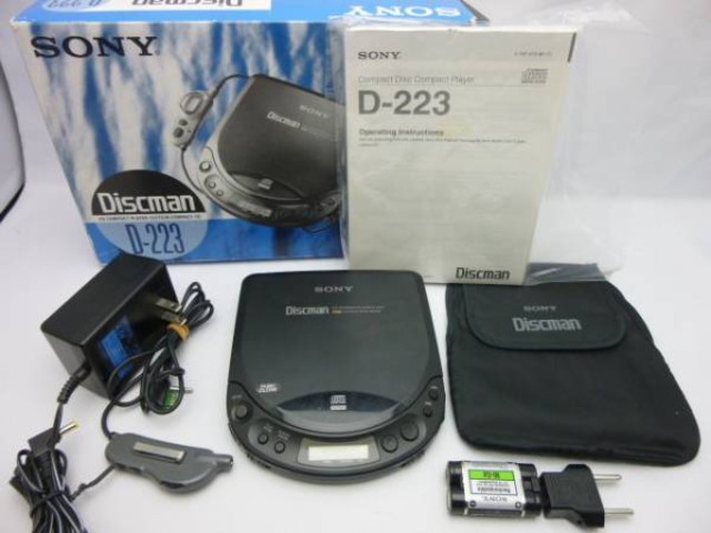 SONY Discman CDウォークマン D-223 外箱 取説 （ CDプレーヤー）の