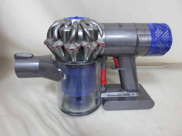 ダイソン/Dyson V6 Fluffy コードレス掃除機 SV09 美品 （ 掃除機
