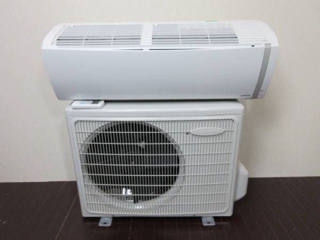 コロナ 冷暖房エアコン CSH-N2214 クリーニング済 リモコン欠品 2014年製 高年式 コロナ エアコン CSH-N2214 主に6畳用 2014年製 （ エアコン