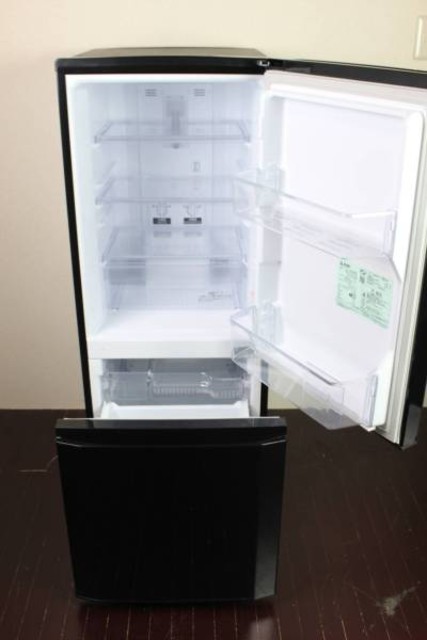 三菱 2ドア冷蔵庫（146L） MRP15Z-B サファイアブラック 2016年製 （ 冷蔵庫・冷凍庫）の買取価格 （ID:297500）｜おいくら