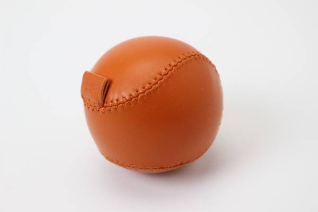 新品・超希少】エルメス レザー製野球ボール ブラック