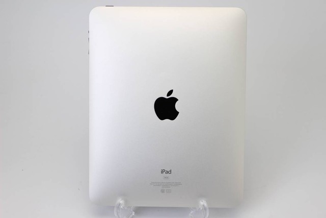 iPad A1219     初期化済み Apple アップル iPad A1219 16GB 初期化済み カバー付 （ iPod
