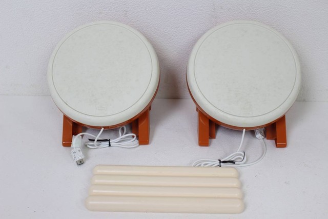Wii 太鼓の達人 ゲームソフト、太鼓とバチ 2セット - 家具