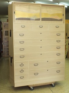 タンスを売ります タンスの買取価格相場|おいくら リサイクルショップ買い取り実績