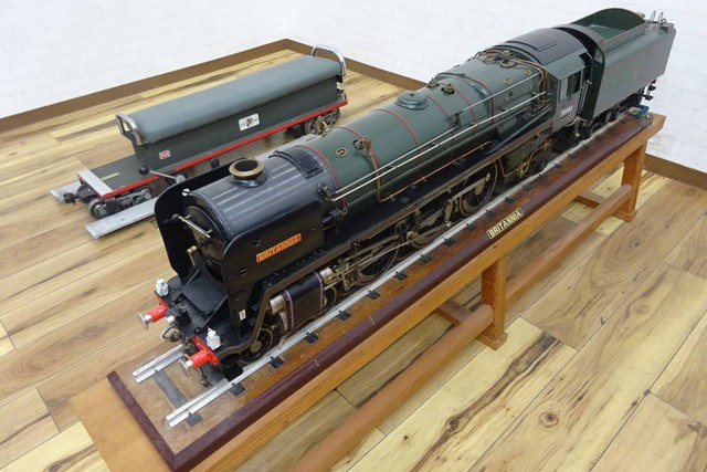 OS 小川精機 ライブスチーム BRITANIA 4-6-2 1/16 軌間 3.5インチ 乗用台車 （ その他コレクターズアイテム）の買取価格  （ID:321144）｜おいくら