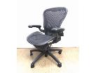 HermanMiller アーロンチェア Bサイズの詳細ページを開く