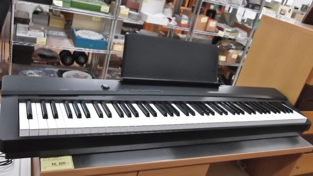 CASIO カシオ「Privia」PX-135電子ピアノ・キーボード2012年製（キーボード・アコーディオン等）の買取価格 （ID